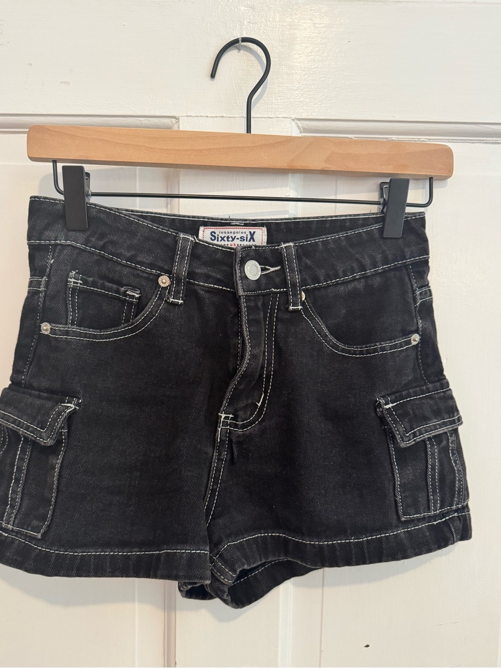 Los Angeles Sixty-Six black denim with white stitching cargo shorts, Size 1